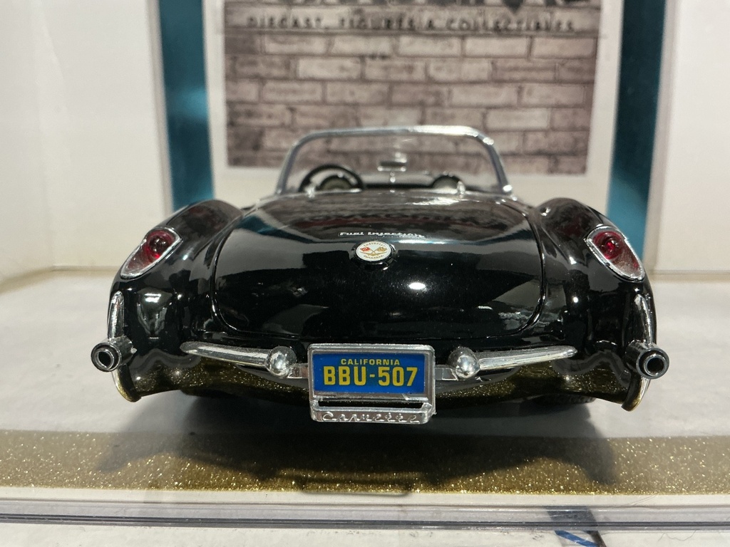 1:18 BURAGO 1957 BLACK ON SILVER [PAINT RASHING] image