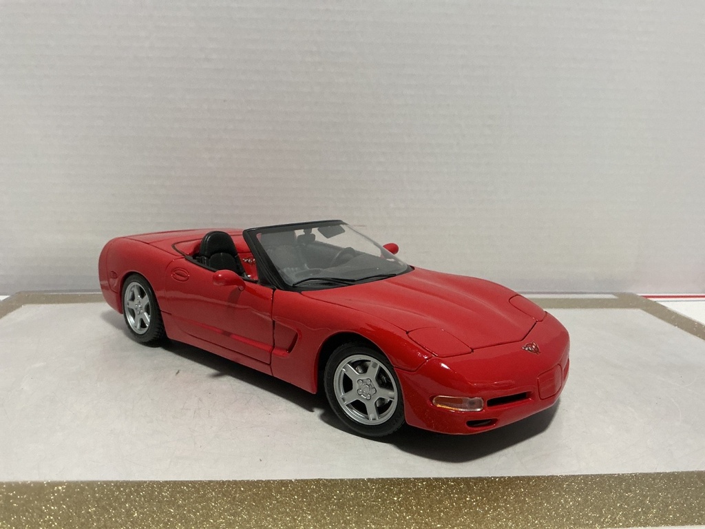 1:18 MAISTO 1998 CORVETTE RED / BLACK [NO BOX] image