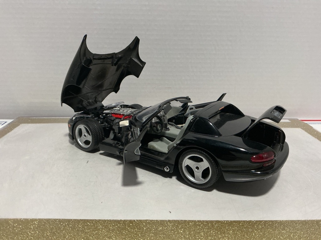 1:18 BBURAGO VIPER RT/10 BLACK / GRAY [NO BOX] image