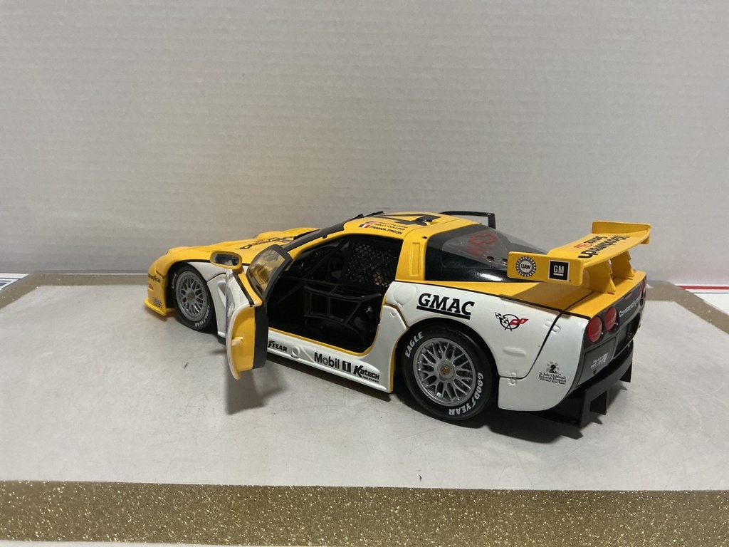 1:18 ACTION CORVETTE #4 GOODWRENCH ANDY PILGRAM  [NO BOX] image