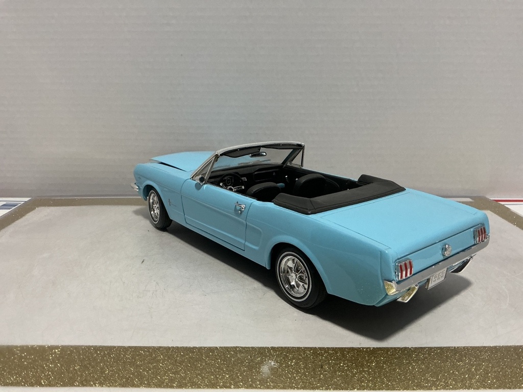 1:18 REVELL 1965 FORD MUSTANG [HOOD DOES NOT SHUT]   [NO BOX] image