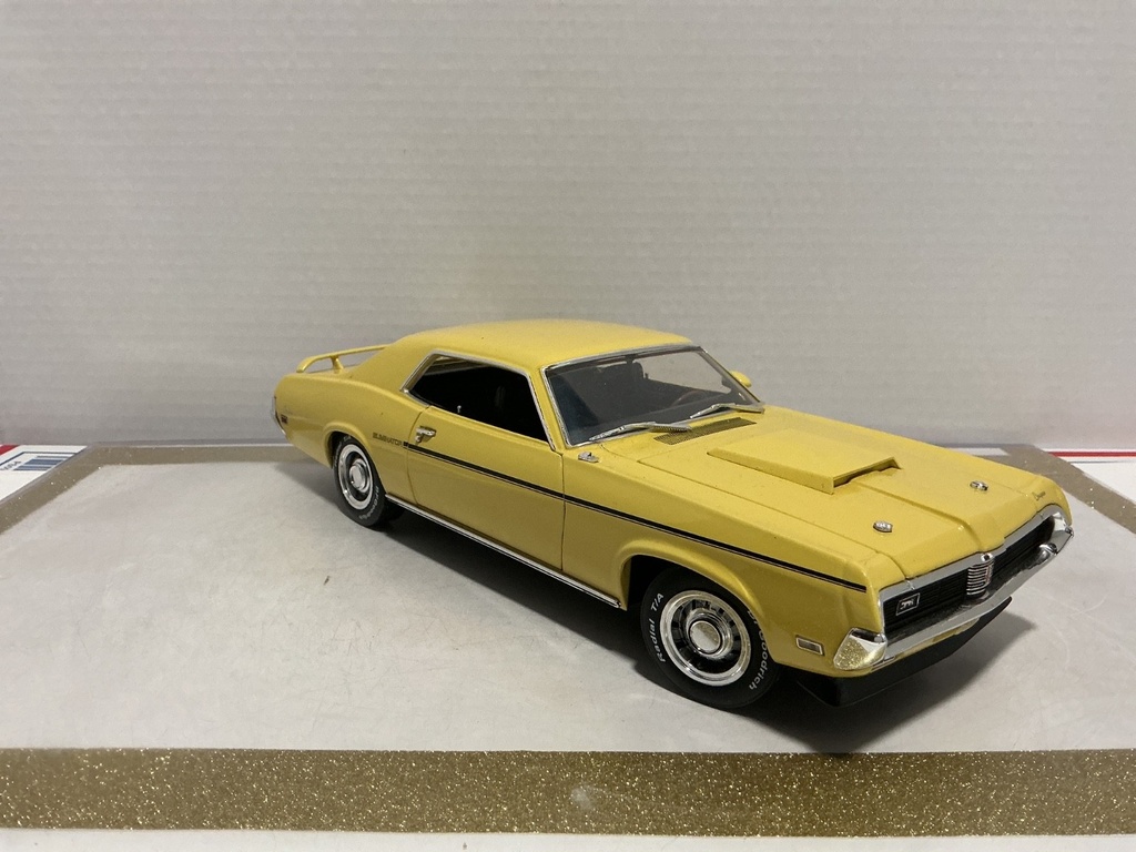 1:18 ERTL RACING CAMPIONS MERCURY - BROKEN ANTENNA , NO FRONT PLATE  [NO BOX] image