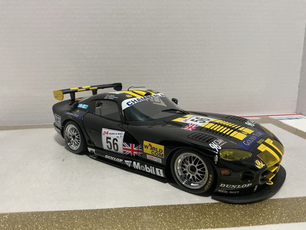 1:18 AUTO ART DODGE VIPER 24 HEURES DU MANS [NO MIRROR REPAIR SPOILER]  [NO BOX] image