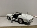 1:18 ERTL 1967 CORVETTE WHITE ON BLACK [ANTENNA BENT] [NO BOX] image