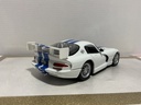 1:18 MAISTO DODGE VIPER GTSR WHITE ON BLACK [NO BOX] image