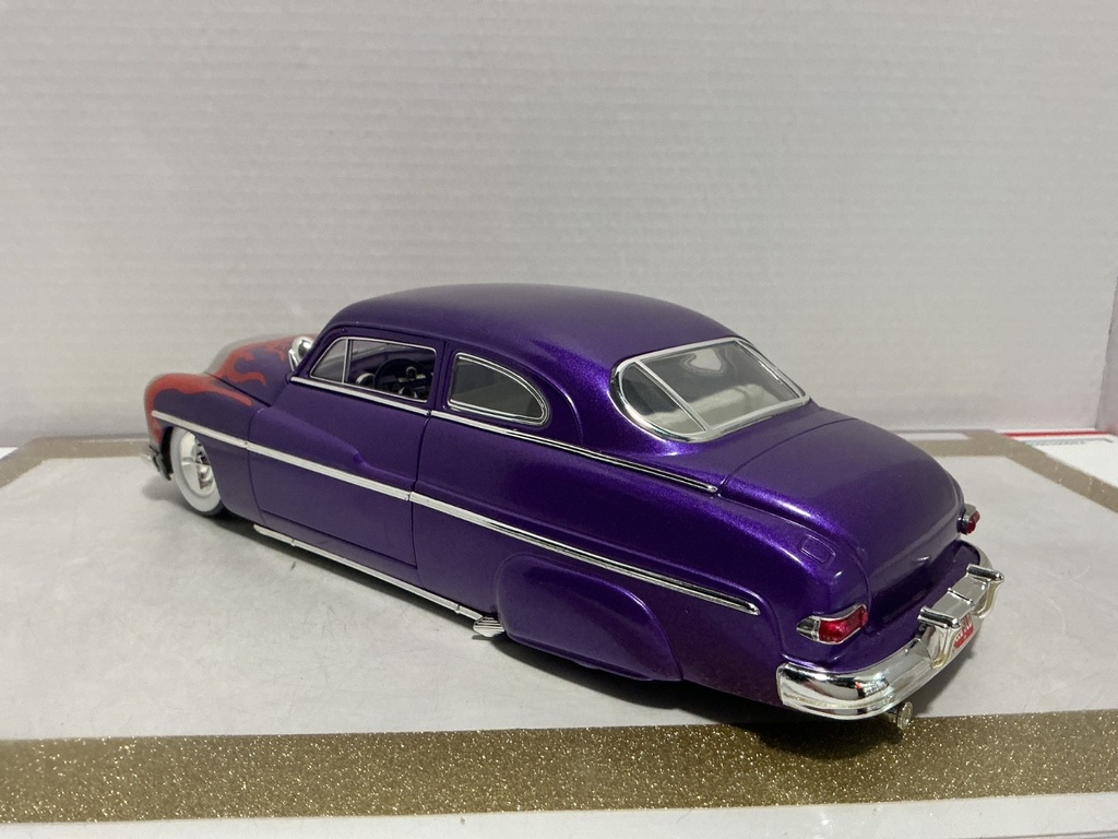 1:18 ERTL 1949 MECURY LEAD SLED  [NO BOX] image