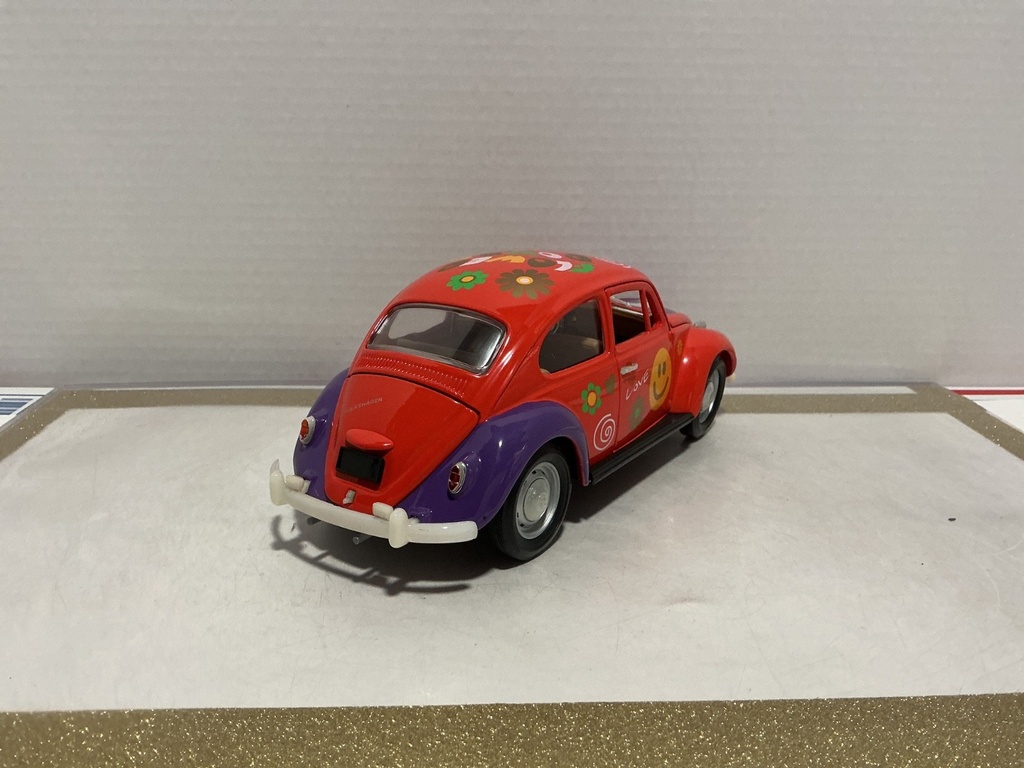 1:18 ROAD LEGENDS VW BEETLE - LOVE , PEACE , FLOWER POWER [NO BOX] image