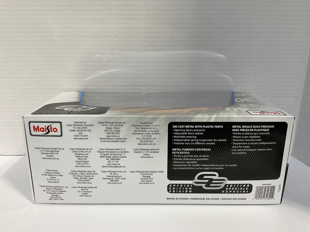 1:18 MAISTO 1971 CHEVROLET CAMARO PURPLE WITH BLACK STRIPES image