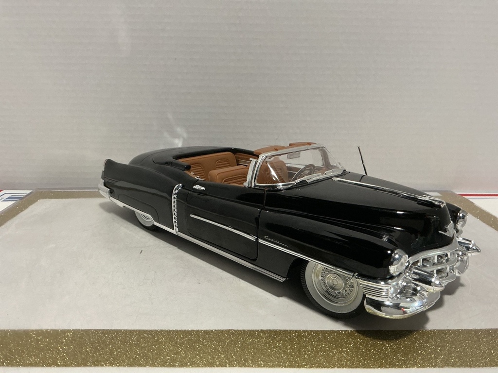 1:18 ANSON 1953 CADILLAC ELDORADO BLACK ON TAN [NO BOX] image