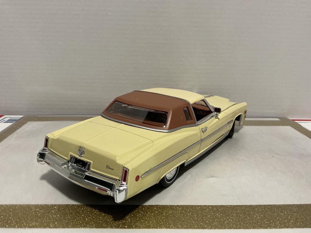 1:18 ANSON 1973 CADILLAC ELDORADO BEISE [PAINT BUBBLES] [NO BOX] image