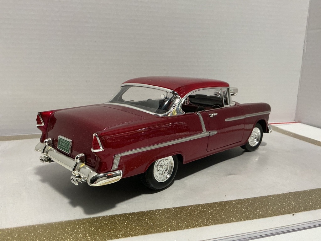 1:18 MOTORMAX 1955 CHEVY BEL AIR [NO HOOD / PERMANENT STAINS]  [NO BOX] image