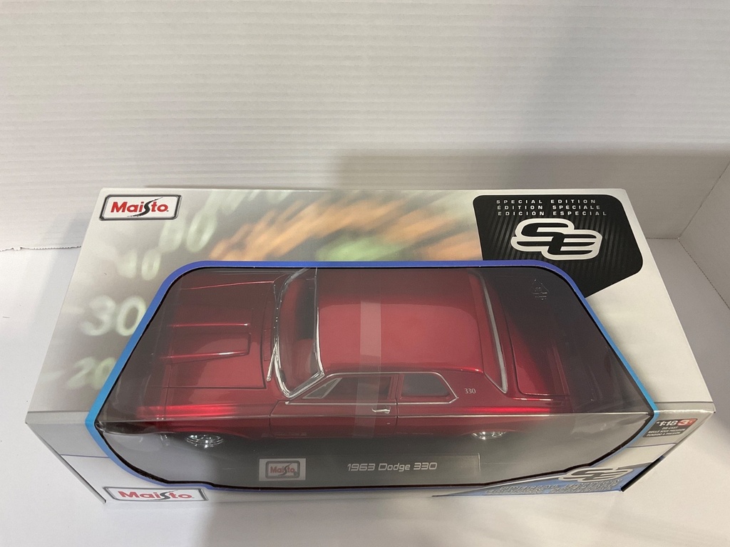1:18 MAISTO 1963 DODGE 330 RED !! image