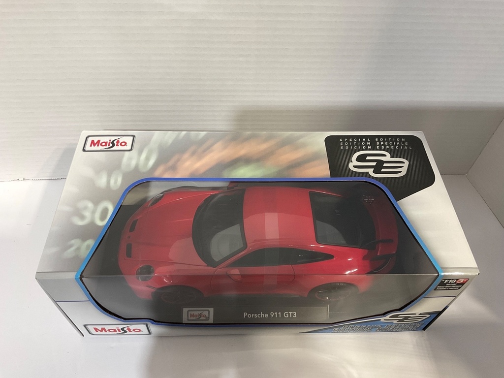 1:18 MAISTO PORSCHE 911 GT3 RED image