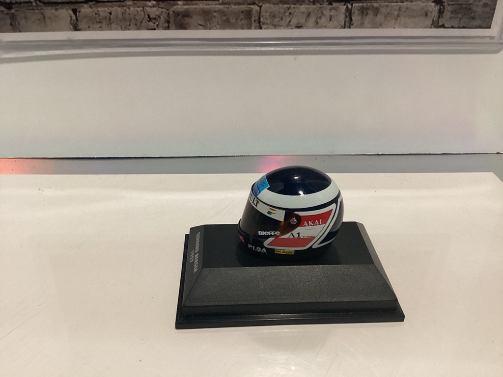 1:8 MINICHAMPS GERHARD BERBER 1997 image