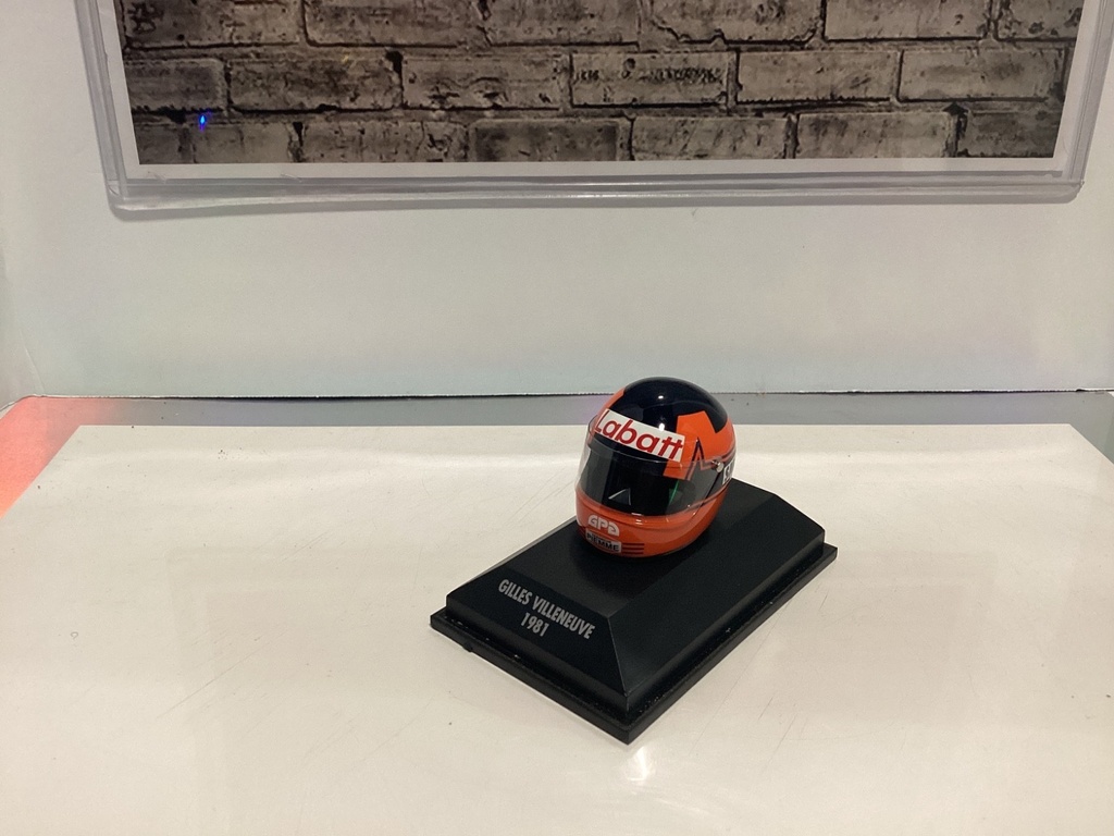 1:8 MINICHAMPS GILLIES VILLENEUVE 1981 image
