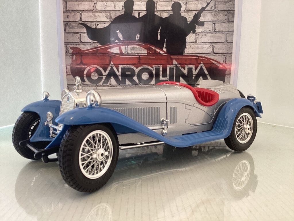BURAGO 1932 ALFA ROMEO 2300 SPIDER PARTS CAR GREY/BLUE/RED ON BLACK image