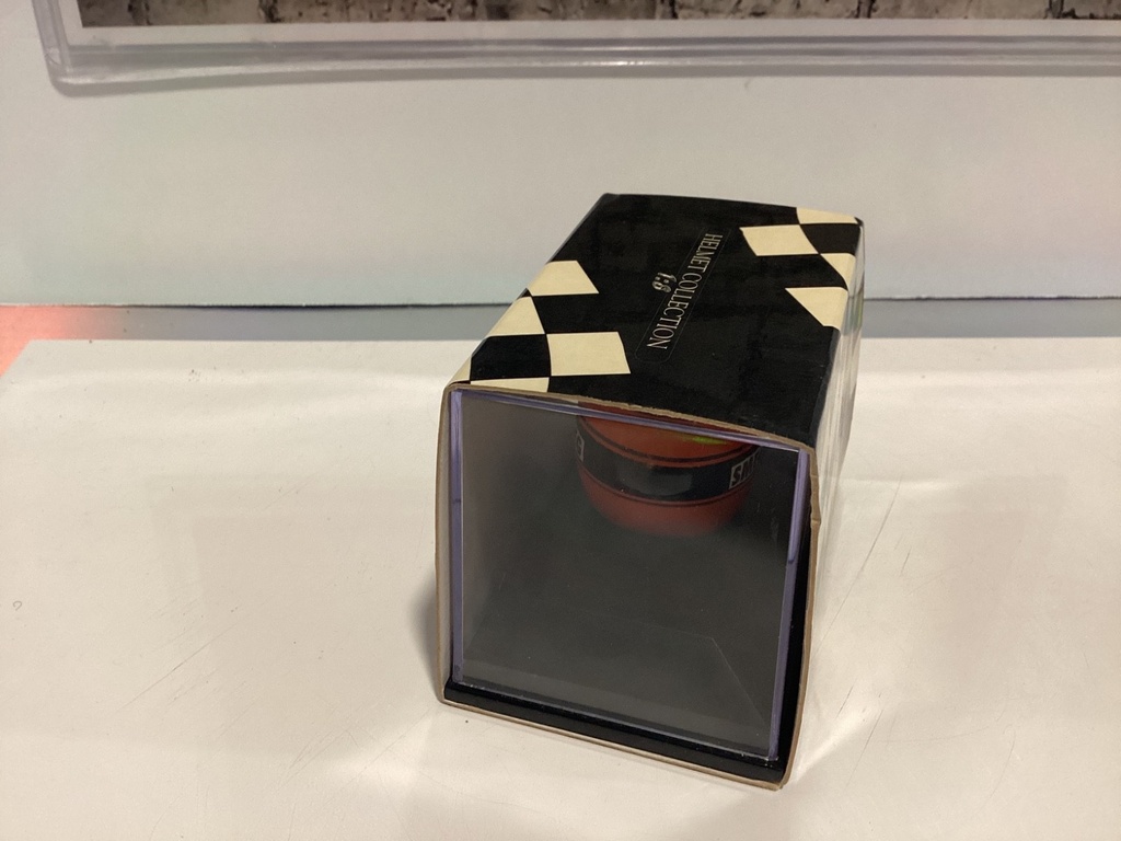 1:8 MINICHAMPS RACING HELMEMT GILLIES VILLENEUVE image