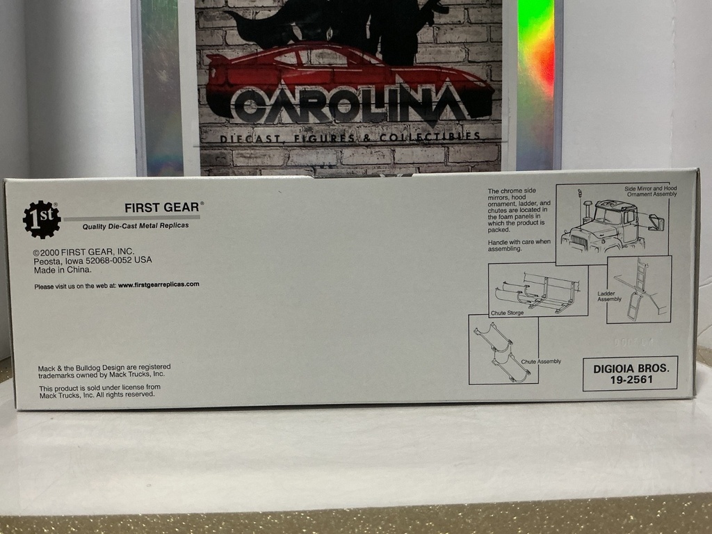 FIRST GEAR - MACK R-MODEL MIXER DIGIOIA BROS 19-2561 image