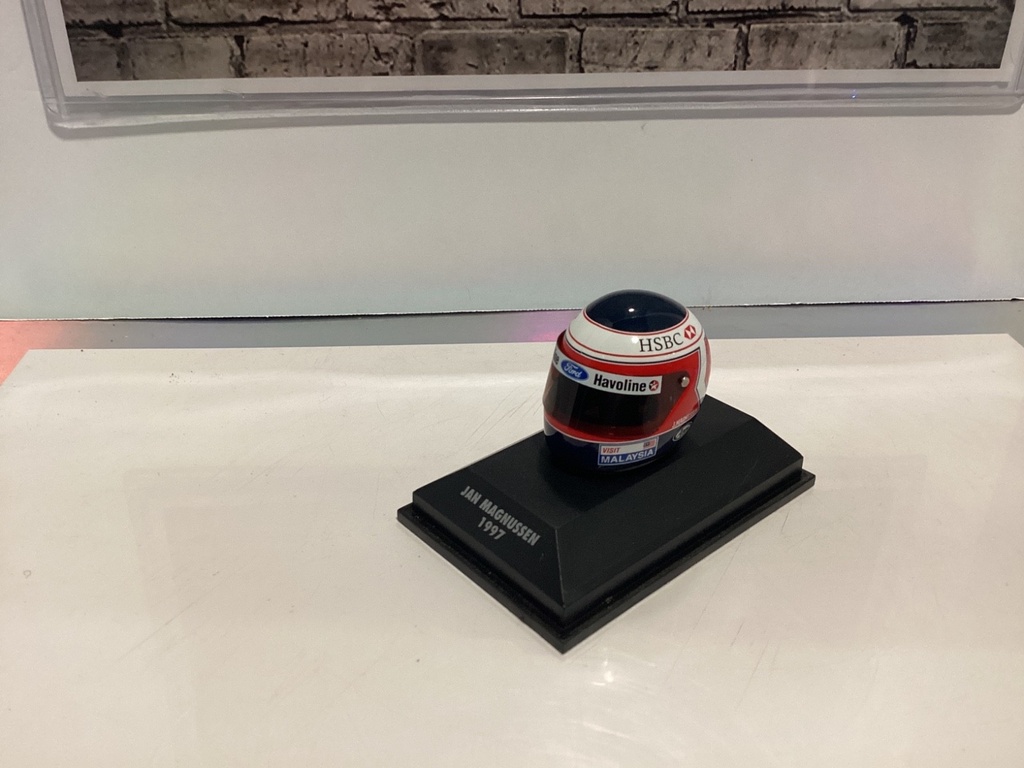 1:8 MINICHAMPS JAN MAGNUSSEN 1997 image