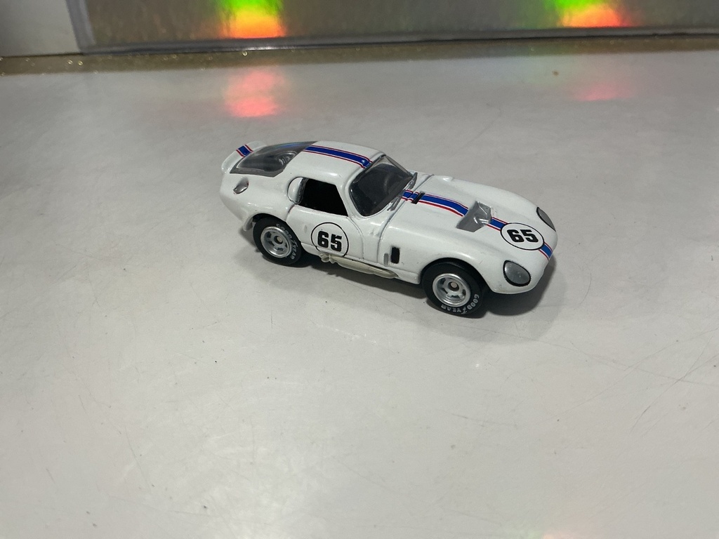 1:87 - JOHNNY LIGHTNING - 1965 SHELBY image