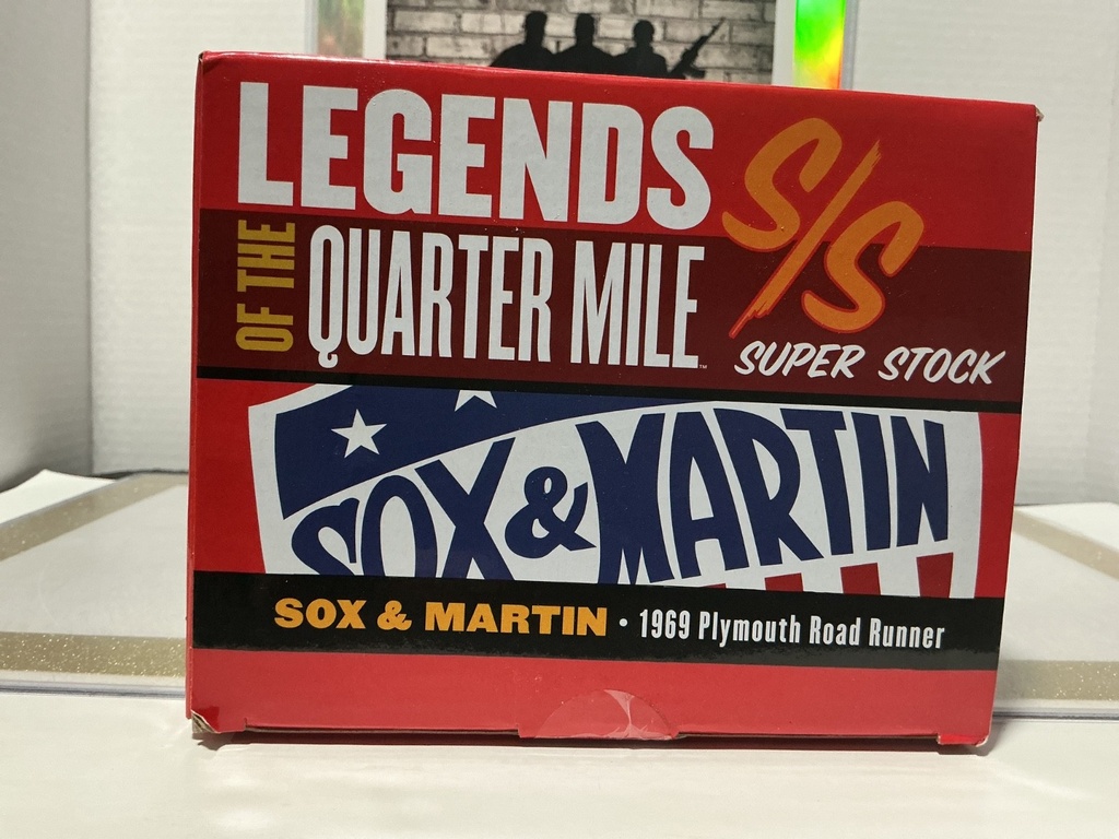 1:18 AUTO WORLD SOX AND MARTIN 1969 PLYMOUTH ROAD RUNNER LIMITED EDITION image