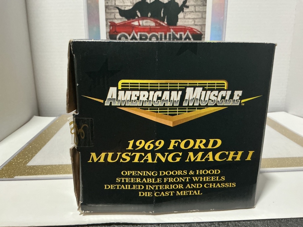 1:18 ERTL 1969 FORD MUSTANG MACH 1 BLUE ON WHITE image