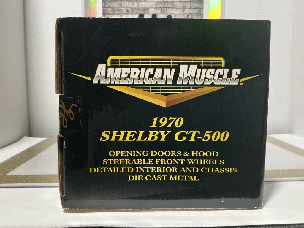 1:18 ERTL 1970 SHELBY GT-500 BLUE ON WHITE image