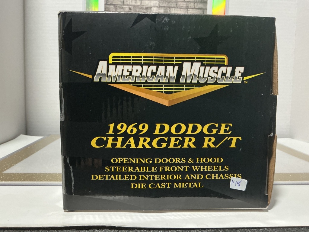 1:18 ERTL WHITE ON BLACK 1969 DODGE CHARGER R/T LIMITED EDITION image