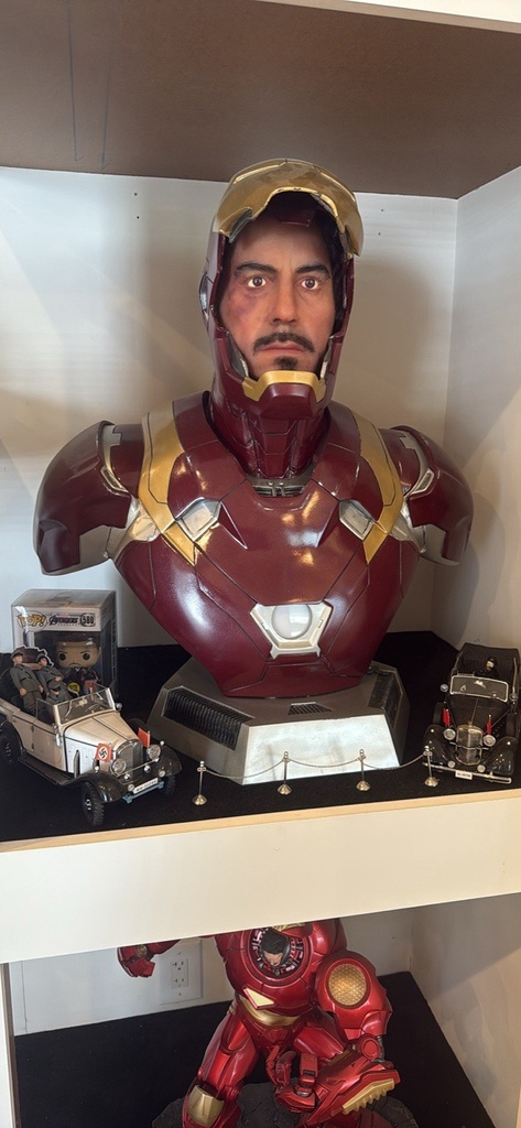 Ironman 1/4 1/2 1/1 Scale Statue Collection image
