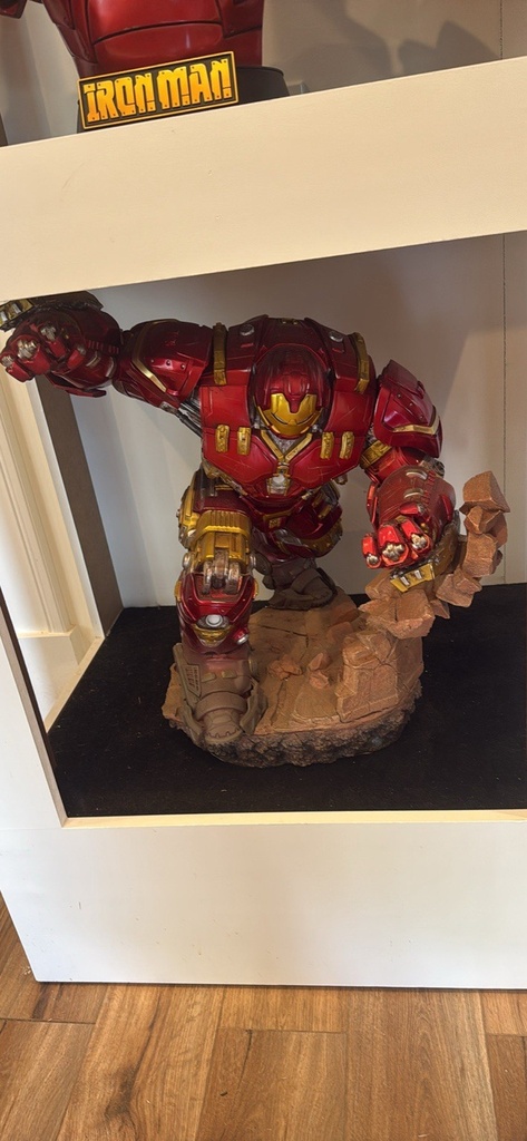 Ironman 1/4 1/2 1/1 Scale Statue Collection image