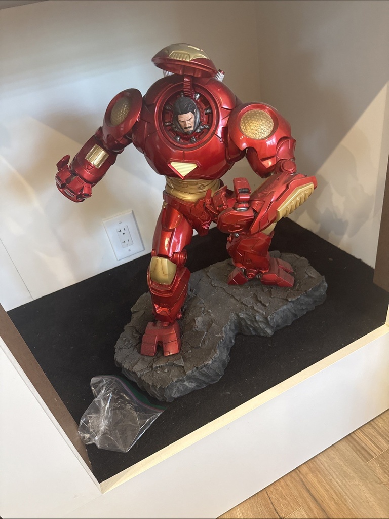 Ironman 1/4 1/2 1/1 Scale Statue Collection image