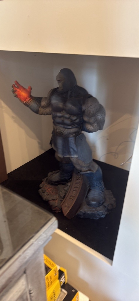 Batman Superman Robin Wolverine And More 1/4 1/3  Scale Statue Collection image