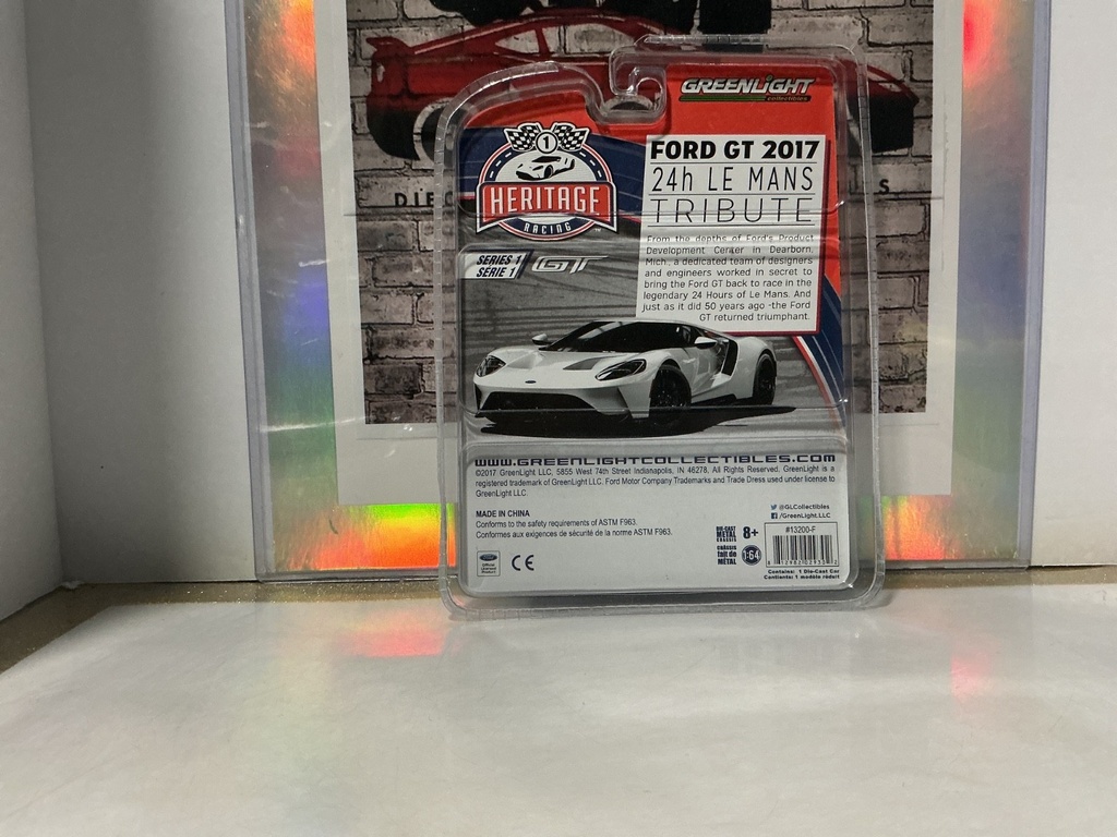 1/64 GREENLIGHT - HERITAGE RACING - 2017 Ford GT [BROWN] image