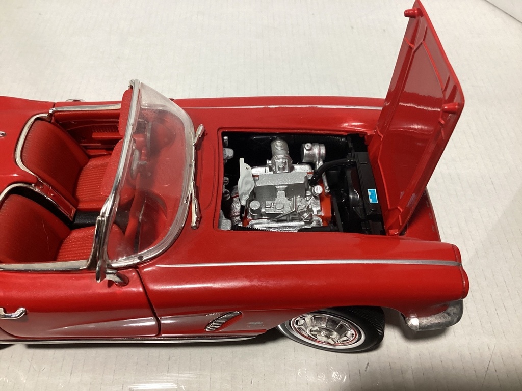 1:18 ERTL 1962 Chevrolet Corvette Red on Red (missing mirror on left side) image