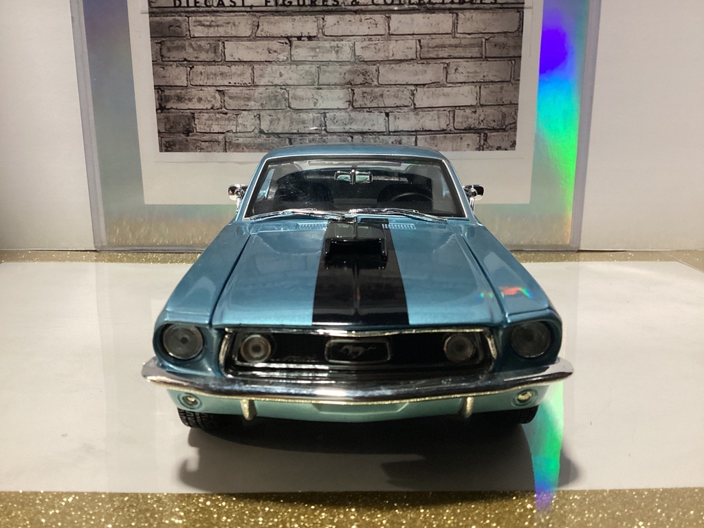 1:18 Maisto 1968 Ford Mustang GT Cobra Jet-Blue image