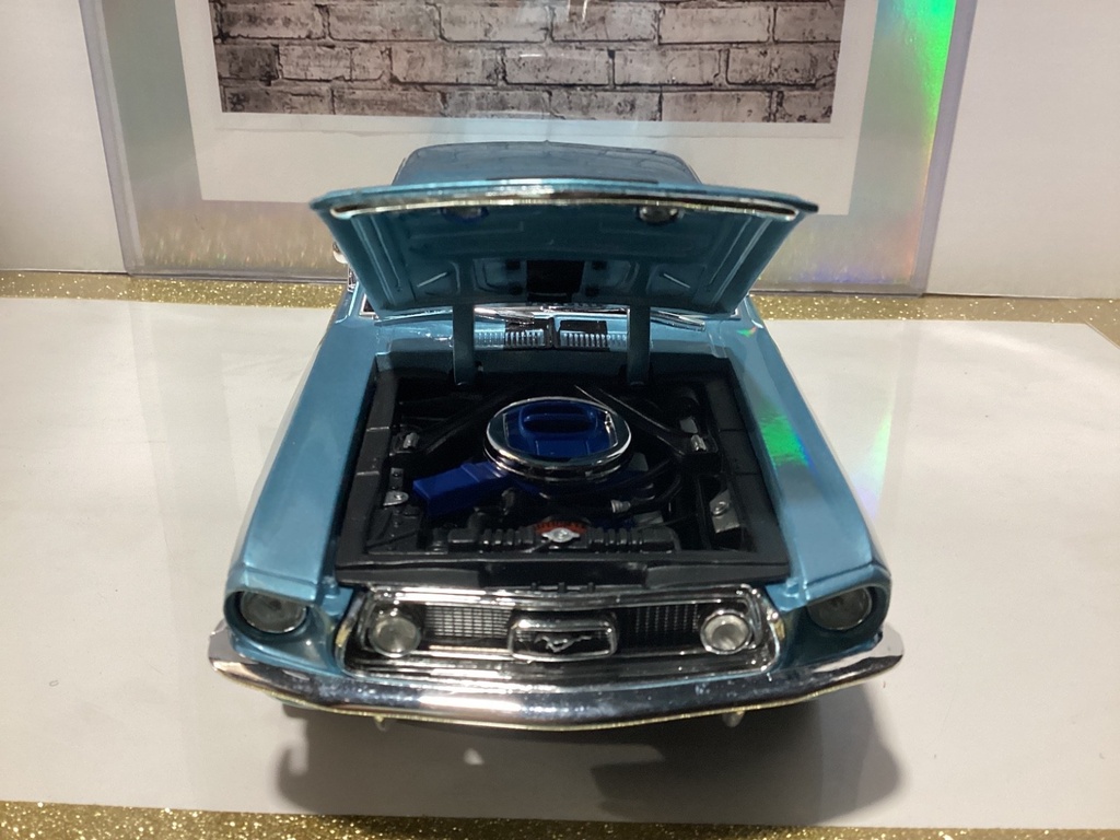1:18 Maisto 1968 Ford Mustang GT Cobra Jet-Blue image