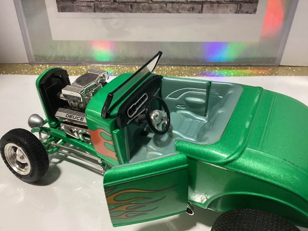 1:18 ERTL Ford Coupe Green w/ Flames Convertible image