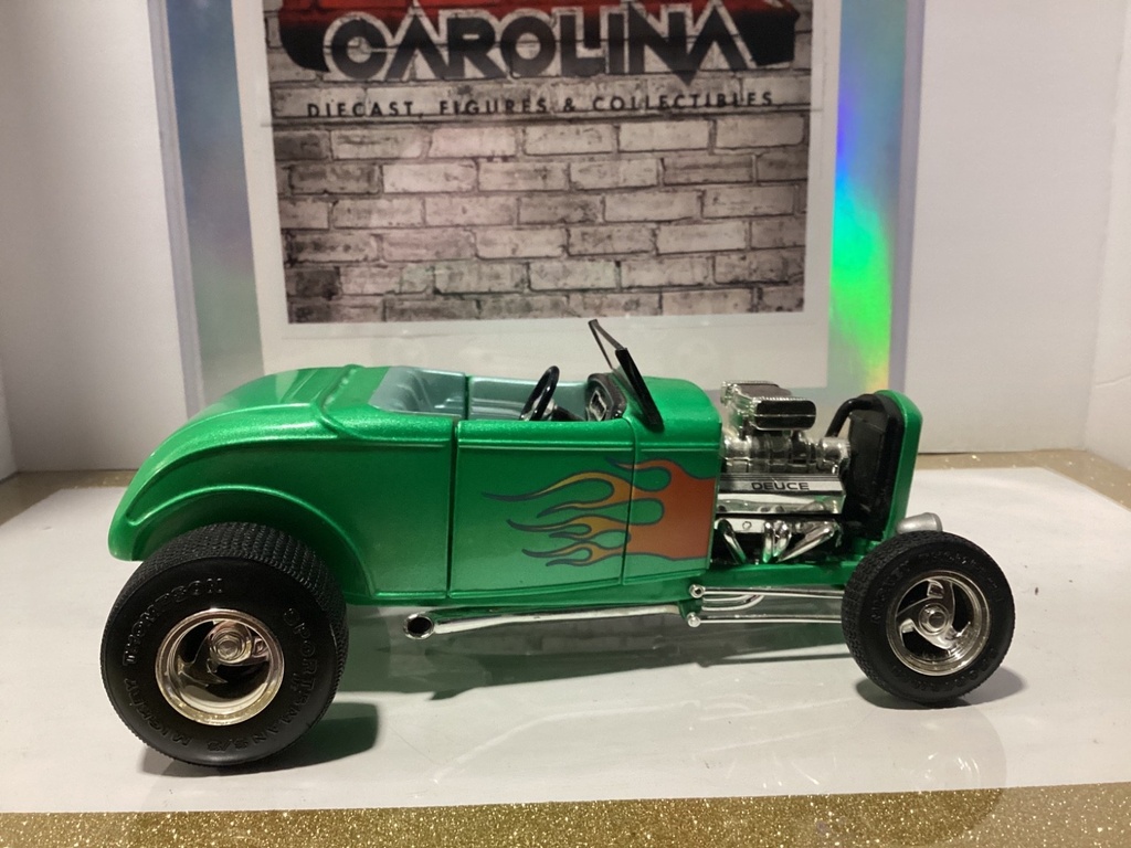 1:18 ERTL Ford Coupe Green w/ Flames Convertible image