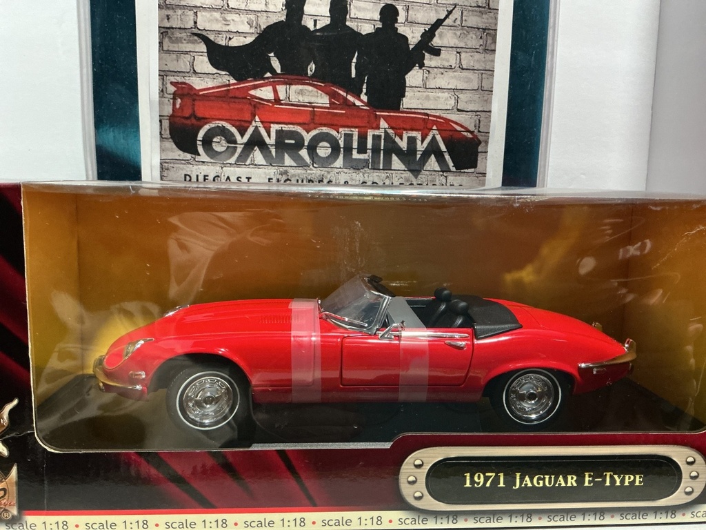 1:18 ROAD SIGNATURE DIE CAST- 1971 JAGUAR E-TYPE image