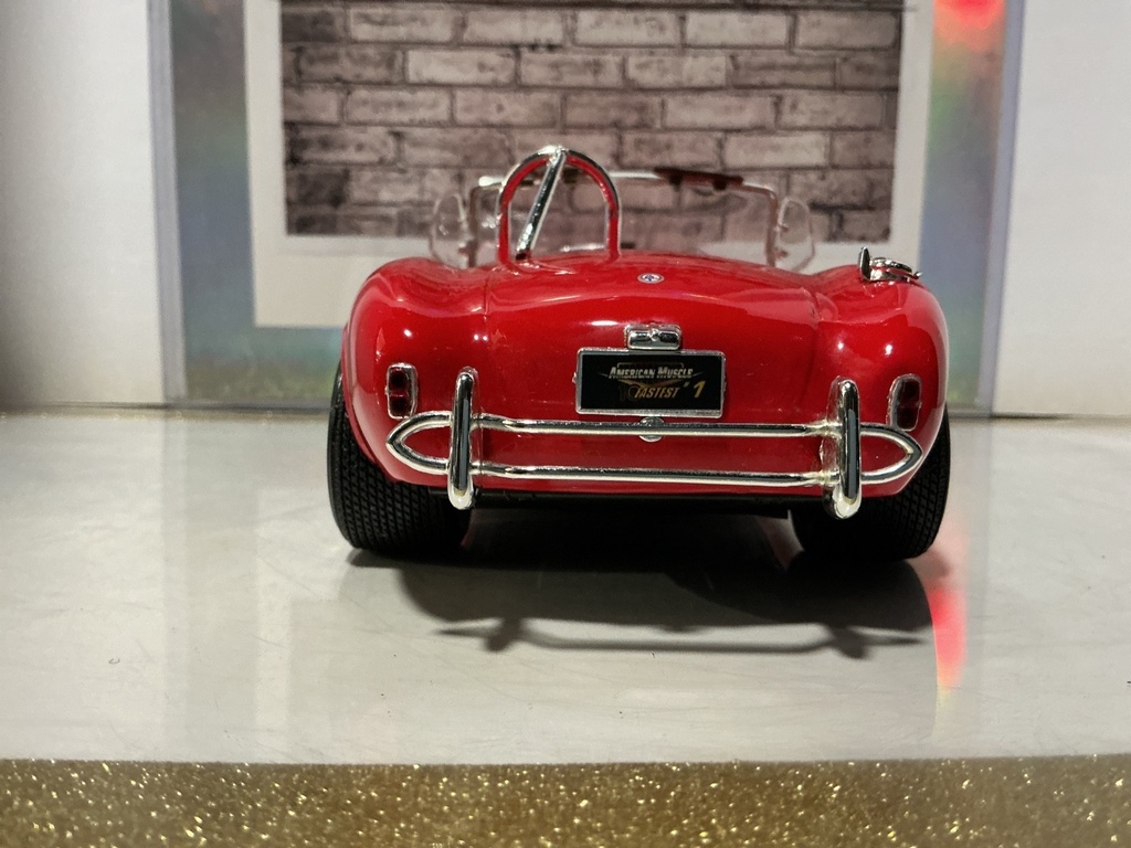 1:18 FASTEST 1965 Shelby Cobra 427 Red on Brown image