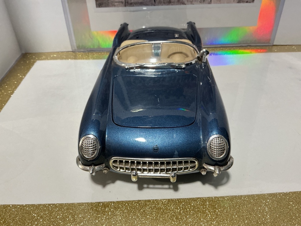 1:18 MIRA 1954 CORVETTE CHEVROLET BLUE ON TAN [SPOTS ON PAINT, CHROME MISSING] image