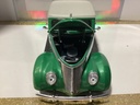 1:18 Road Legends 1937 Ford Convertible Green + Cream on Grey + Green image