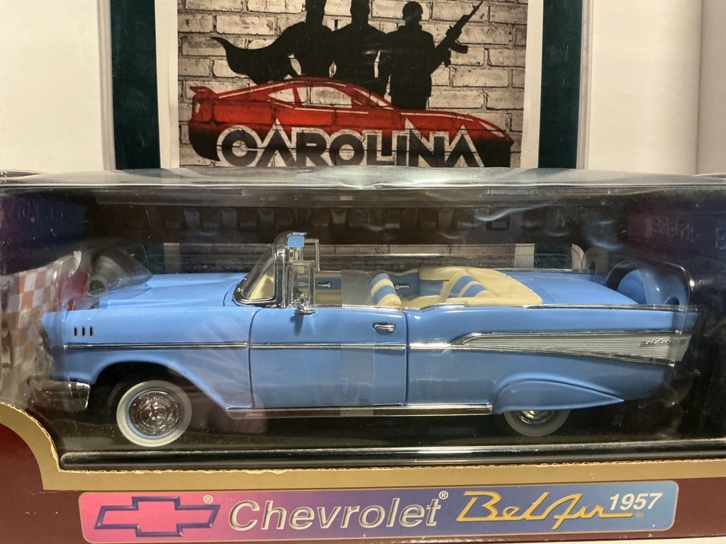 1:18 ROAD LEGENDS- CHEVROLET BELAIR 1957 image