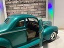 1:18 ERTL 1940 Ford Coupe Green on Brown (left mirror missing + need repair) image