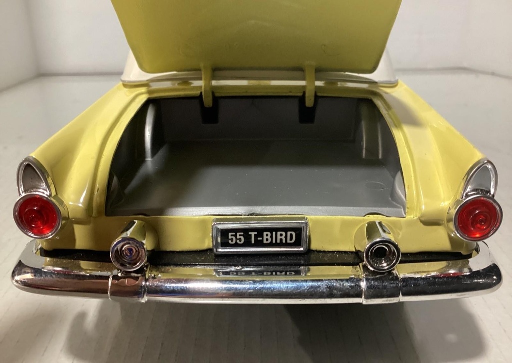 1:18 Road Legends 1955 Thunderbird Yellow on Yellow image