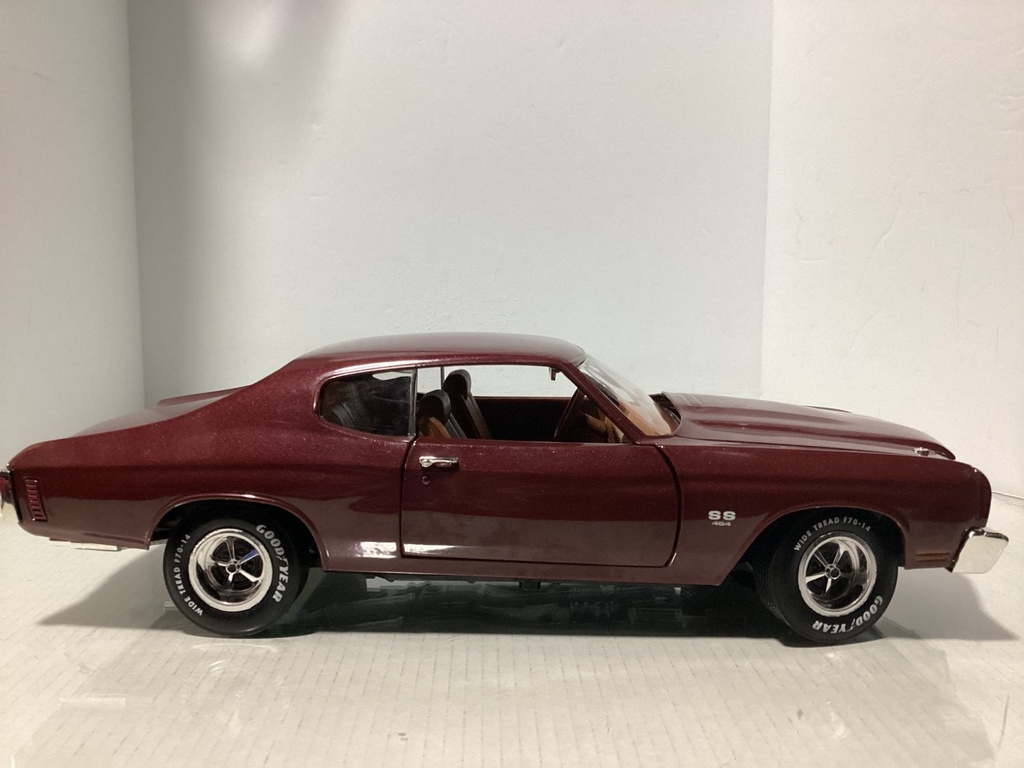 1:18 ERTL 1970 Chevrolet Chevelle Rare Brown on Brown image