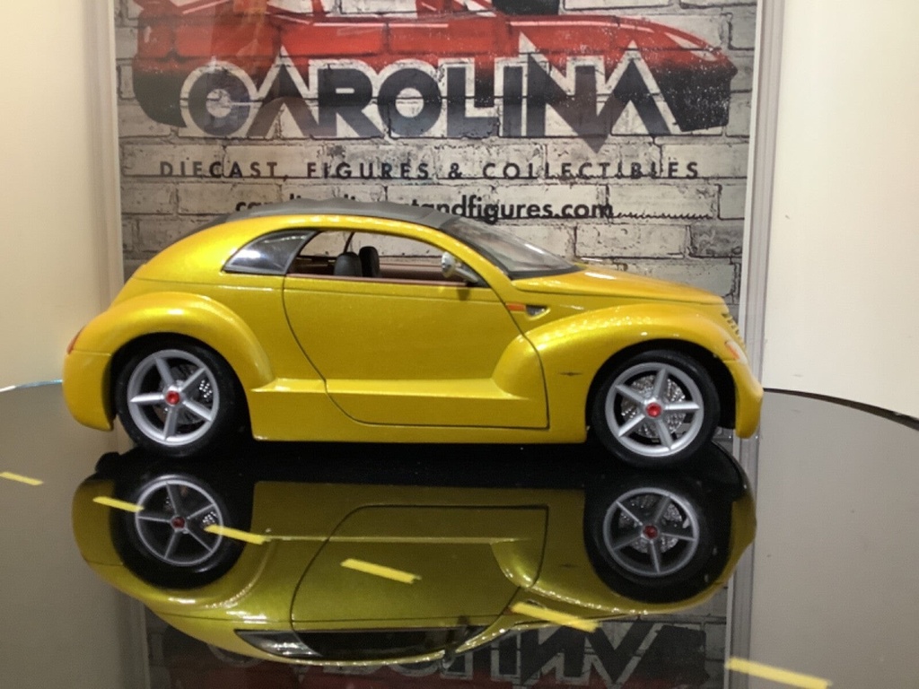 1:18 Maisto, Chrysler Pronto Cruiser Concept, Gold on Tan image