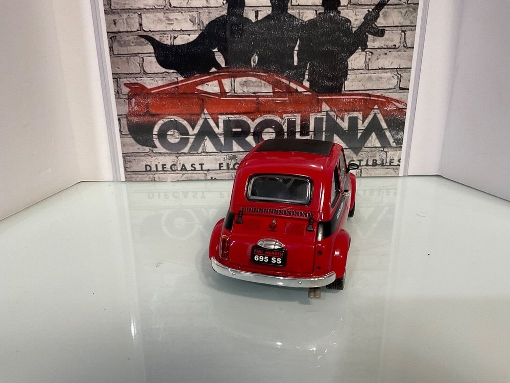 1:18 Road Signature Fiat Abarth RED ON Gray * No Tail Light * image
