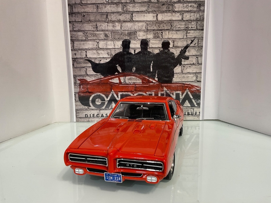1:18 MOTOR MAX 1969 GTO JUDGE ORANGE ON BLACK image