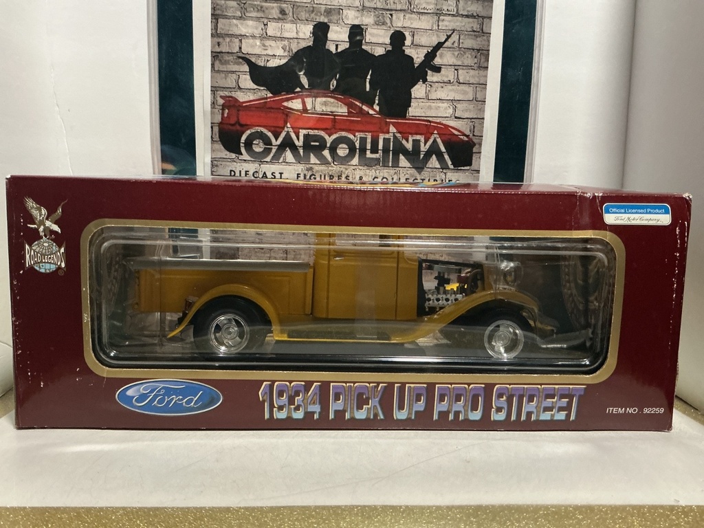1:18 ROAD LEGENDS - 1934 PICKUP PRO STREET [SCUFF MARKS ON PLASTIC] image